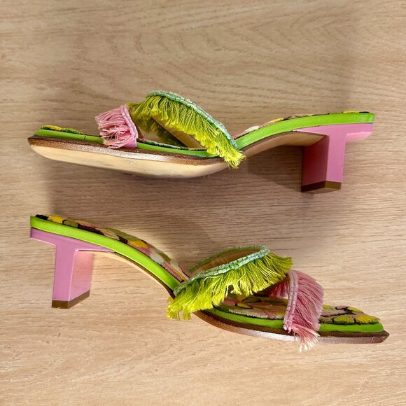 Vintage Fendi Embroidered Flower Kitten Heels 6.5 - Picture 4 of 8